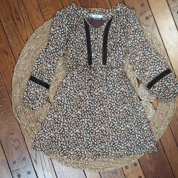 Calie Paris Floral Dress Size M - Picture 7 of 16